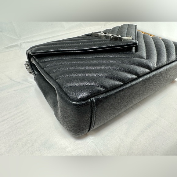 YSL College Medium Black in Quilted Leather Silver Hardware Used - Picture 3 of 16